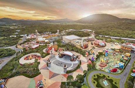 Shinhwa Theme Park
