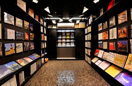 PUON Books, Arts and Design Shop