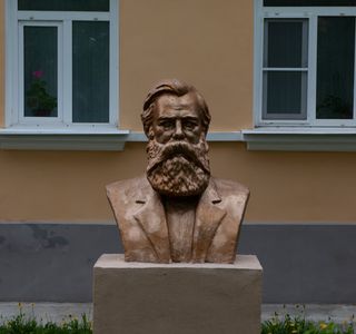 F. Engels Bust