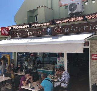 Cafe Bar De Hut
