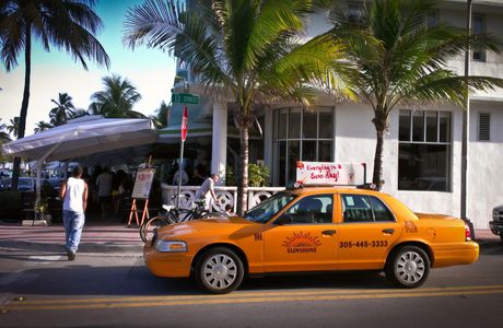 Beach Street Taxi