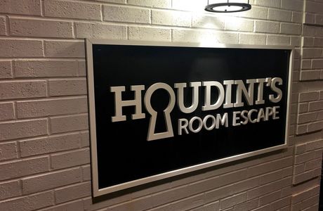 Houdini's Room Escape
