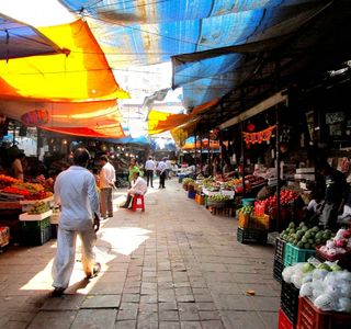 Mahatma Jyotiba Phule Market