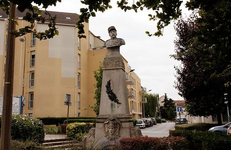 Monument du Sergent Hoff
