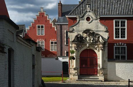 Small Beguinage - Klein Begijnhof - Petit Béguinage