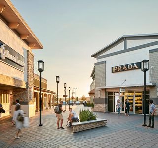 rissetto / 49 Square Miles Outlet Store