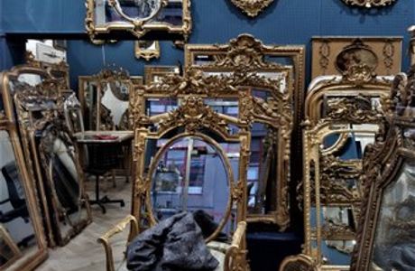 La Galerie Des Glaces