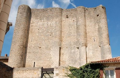 Espace d'Archéologie industrielle (donjon de Gouzon)