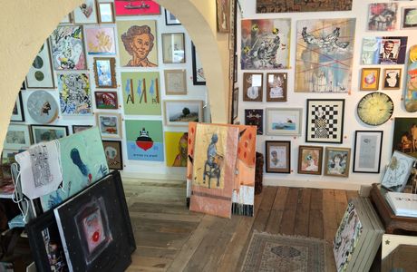 Under 1000 Art Gallery