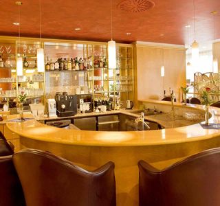Cafe Bar 57