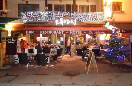 Les Rhodos Bar