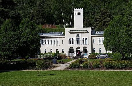 Centre Thermal La Lechere-Les-Bains