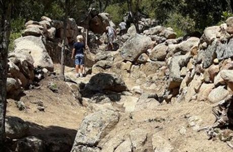 Sentier de lUomo Di Cagna