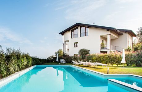 Lido di Meina Piscina 1