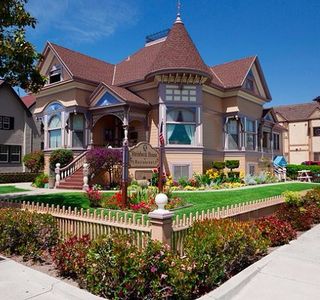 The Steinbeck House / Best Cellar Gift Shop