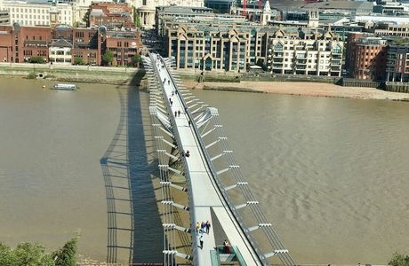 Millennium Bridge