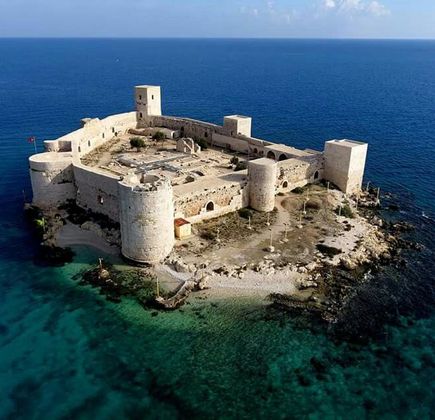 Kiz Castle 1