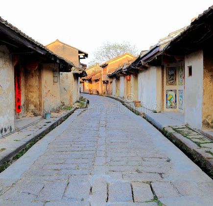 Longhu Ancient Town 1