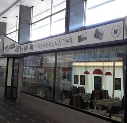 Szolnok Vasuti Almarium (Szolnok Railway Cabinet) 1