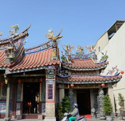 Taichung Wanhe Temple 1