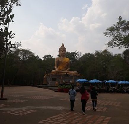 Puttha Utthayan and Pra Mongkol Ming Muang 1