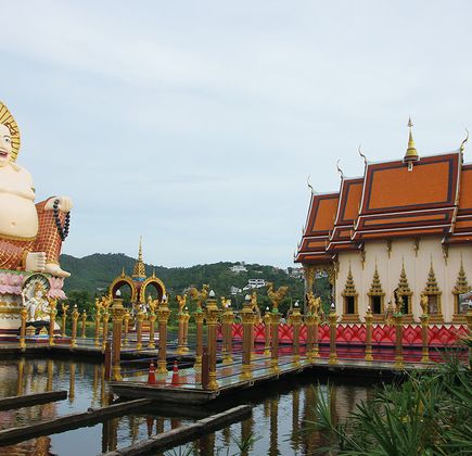 Wat Plai Laem 1