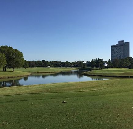 Royal Pines Resort Golf Club 1