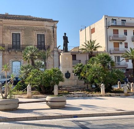 Piazza della Rimembranze 1