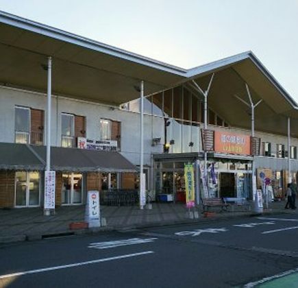 Michi-no-Eki Omoigawa 1