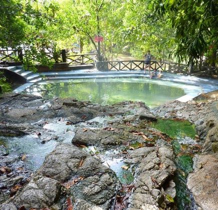 La Hot Springs 1