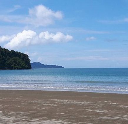 Ao Khoei Beach 1