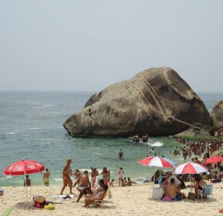 Itaipuacu Beach 1