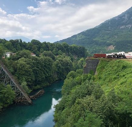 Museum Battle for the Wounded on Neretva River 1