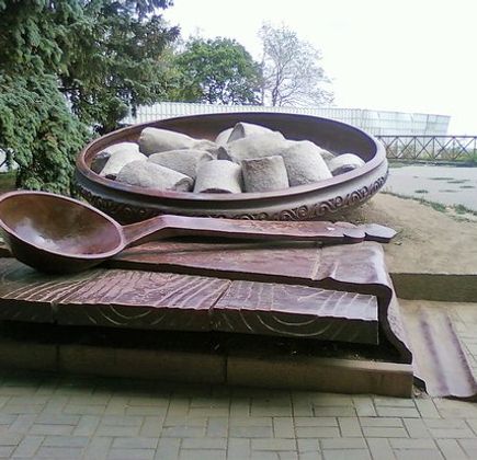 Poltava Dumplings Monument 1