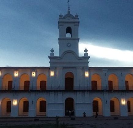 Replica Del Historico Cabildo de 1810 1