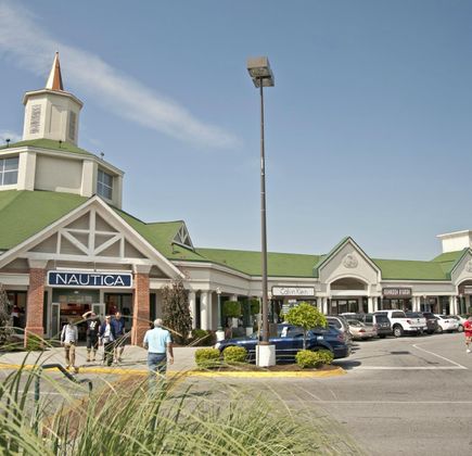 Tanger Outlets Sevierville 1