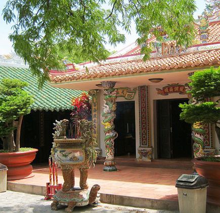 Binh Nhon Pagoda 1