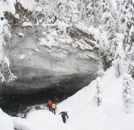 Snowman's Cave 1
