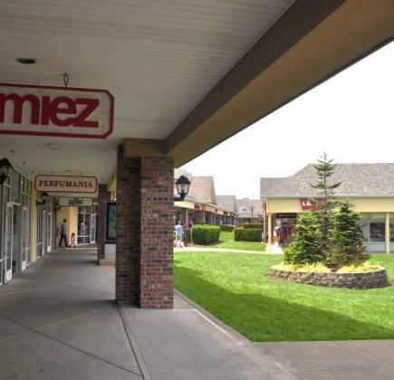 Lincoln City Outlets 1