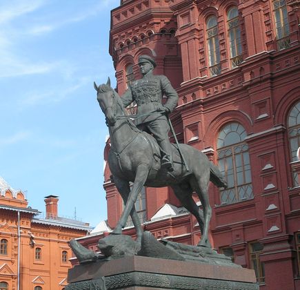 Monument to Zhukov 2
