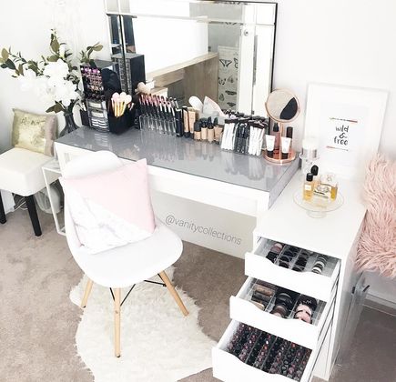 Blush Beauty Room 1