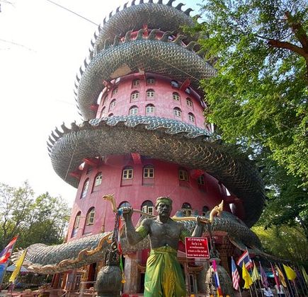 Wat Samphran 1