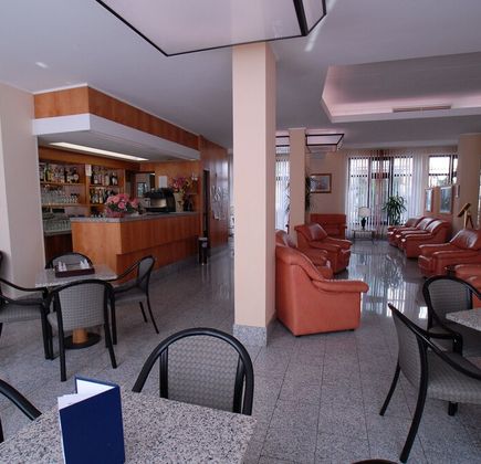 Bar gino querceta 1