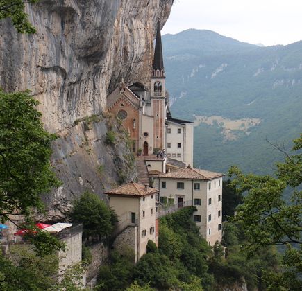 Santuario Madonna della Rosa 1