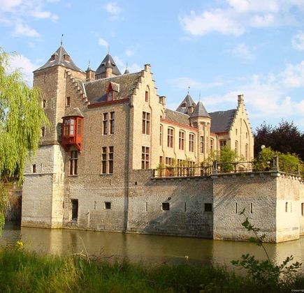 Tillegem Castle 1