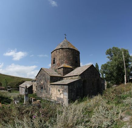 Makenis Monastery 1