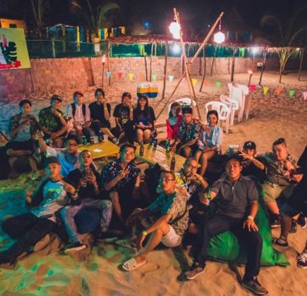 Line Up Bar - Mui Ne Beach Club & Restaurant 1