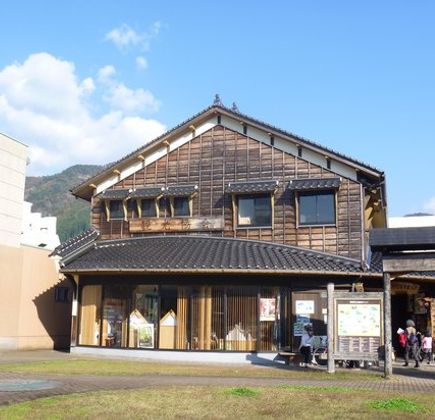 The Ishitani Family Residence 1
