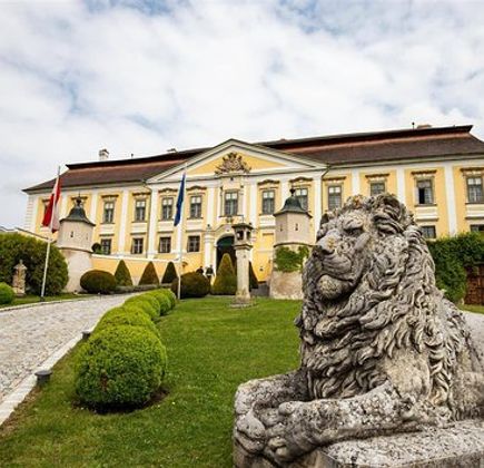 Weingut Schloss Gobelsburg 1