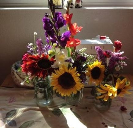 Sunshine Crafts and Flowers 1